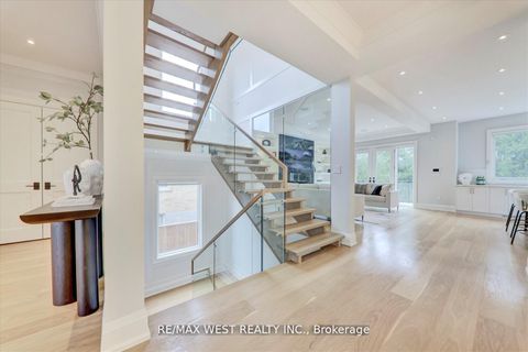 Photo 12 at 232 Ellerslie Avenue, Willowdale West, Toronto