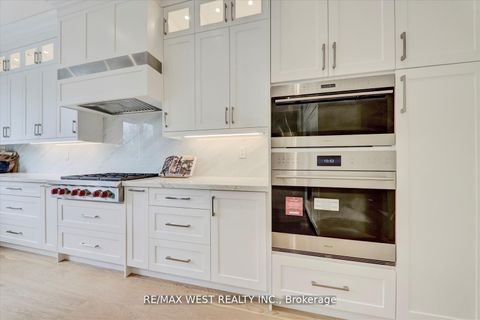 Photo 19 at 232 Ellerslie Avenue, Willowdale West, Toronto