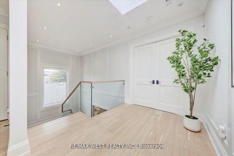 Photo 23 at 232 Ellerslie Avenue, Willowdale West, Toronto