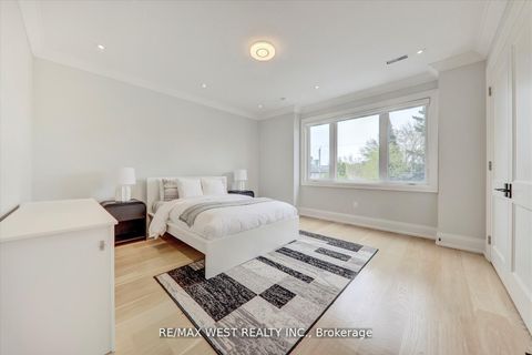 Photo 30 at 232 Ellerslie Avenue, Willowdale West, Toronto