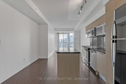 Photo 8 at 3808 - 386 Yonge Street, Bay Street Corridor, Toronto