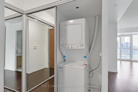 Photo 22 at 3808 - 386 Yonge Street, Bay Street Corridor, Toronto