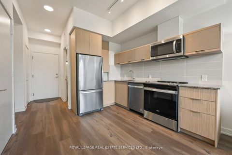 Photo 7 at 314 - 10 Deerlick Court, Donalda, Toronto