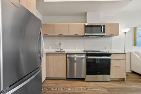 Photo 9 at 314 - 10 Deerlick Court, Donalda, Toronto