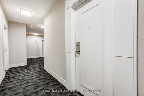 Photo 2 at 401 NE - 9205 Yonge Street, Langstaff, Richmond Hill