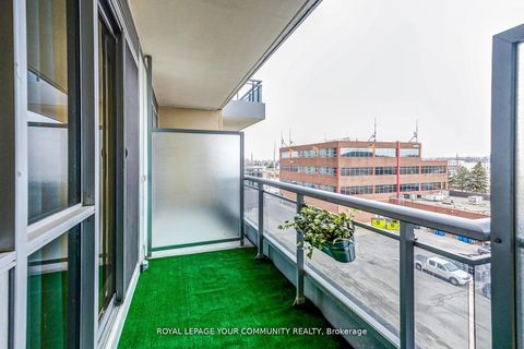 Photo 25 at 401 NE - 9205 Yonge Street, Langstaff, Richmond Hill