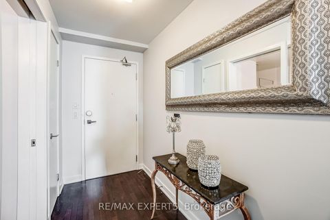 Photo 4 at 3803 - 14 York Street, Waterfront Communities C1, Toronto