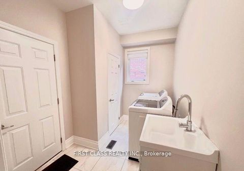 Photo 18 at 9 Wiley Avenue, Westbrook, Richmond Hill