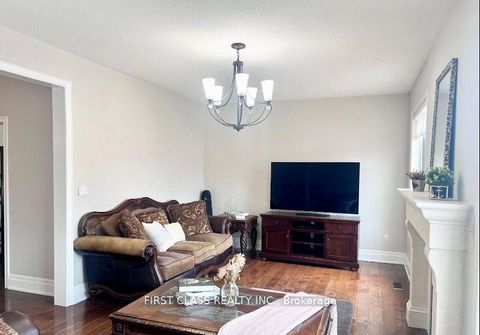 Photo 27 at 9 Wiley Avenue, Westbrook, Richmond Hill