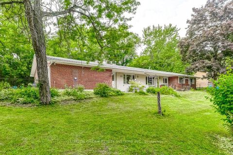 Photo 1 at 26 Harriman Road, Aurora Village, Aurora
