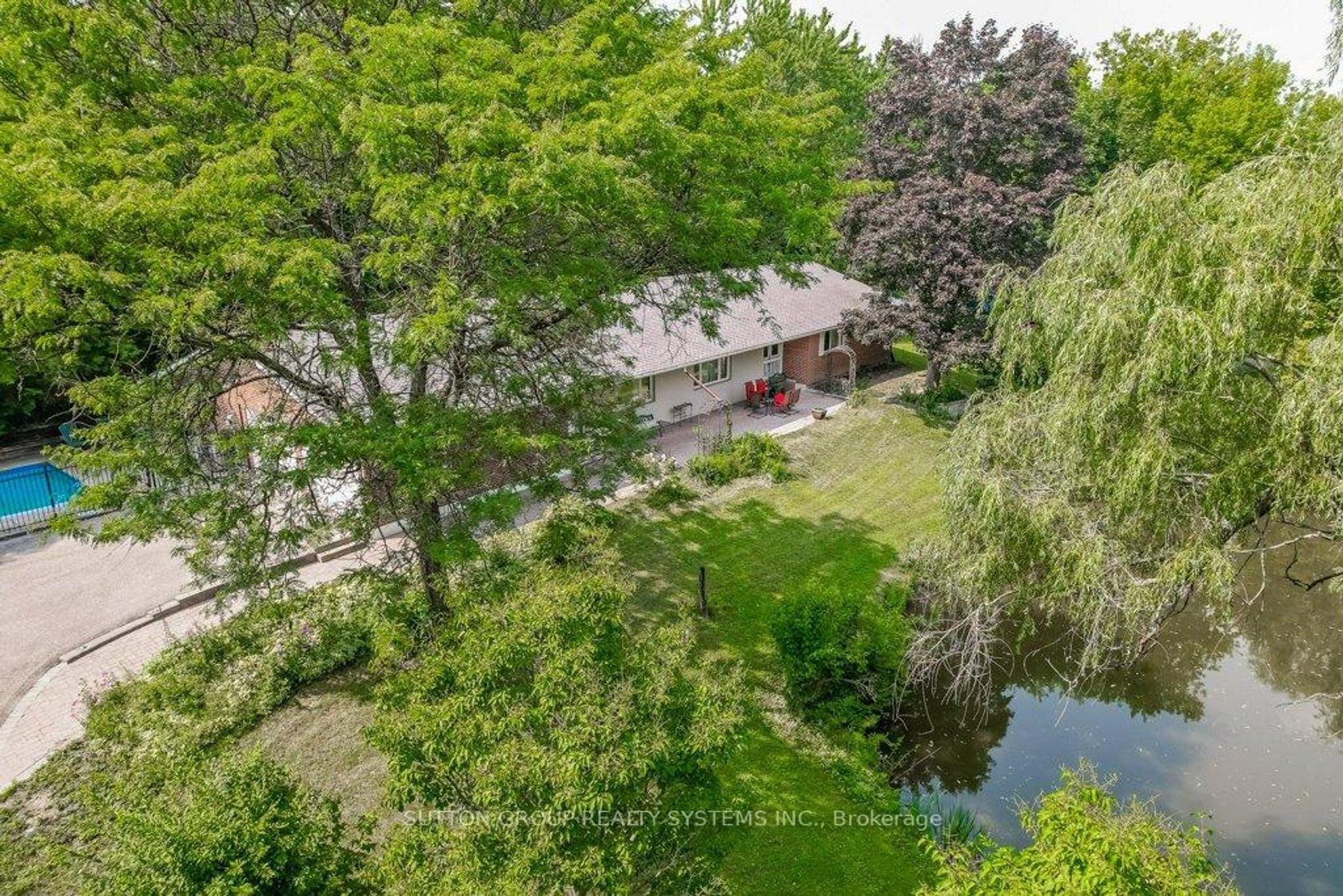 26 Harriman Road, Aurora Village, Aurora by Loree Meneguzzi Real Estate 26 Harriman Road, Aurora Village, Aurora