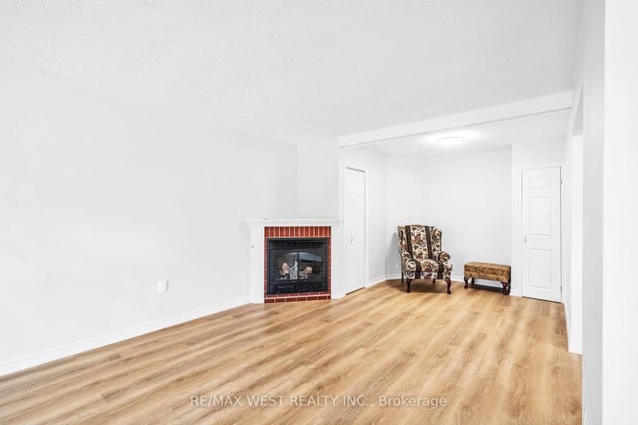 Photo 6 at 12 Athabasca Street, Donevan, Oshawa