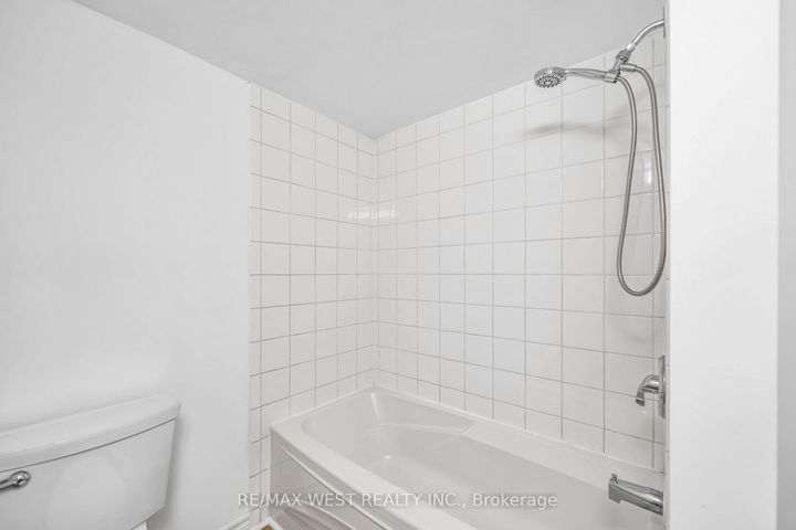 Photo 34 at 12 Athabasca Street, Donevan, Oshawa