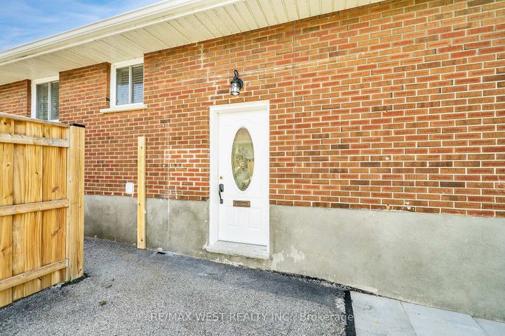 Photo 38 at 12 Athabasca Street, Donevan, Oshawa