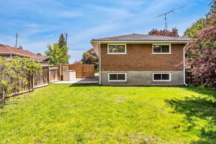 Photo 41 at 12 Athabasca Street, Donevan, Oshawa