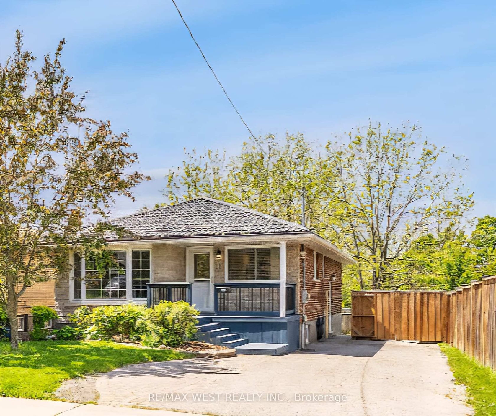 12 Athabasca Street, Donevan, Oshawa 2
