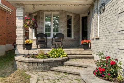Photo 3 at 117 Violet Street, Holly, Barrie