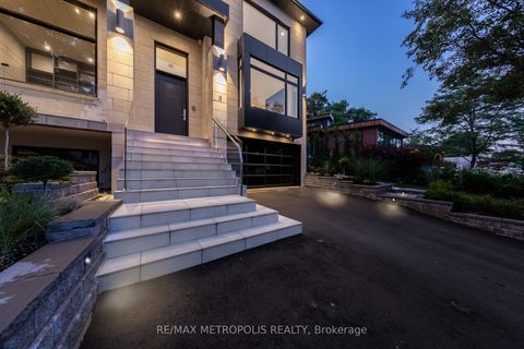 Photo 3 at 12 Bearwood Drive, Humber Valley, Toronto