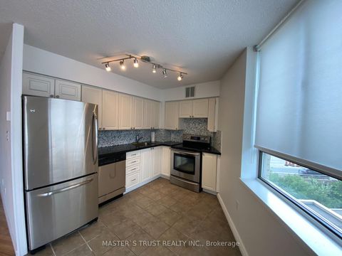 Photo 2 at 706 - 270 Queens Quay W, Waterfront Communities C1, Toronto
