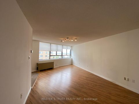 Photo 6 at 706 - 270 Queens Quay W, Waterfront Communities C1, Toronto
