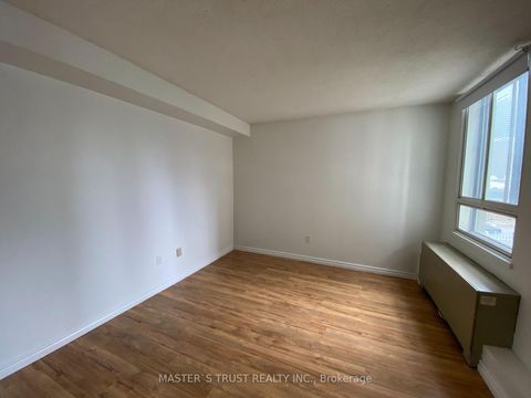 Photo 8 at 706 - 270 Queens Quay W, Waterfront Communities C1, Toronto