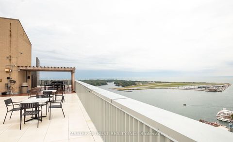 Photo 17 at 706 - 270 Queens Quay W, Waterfront Communities C1, Toronto