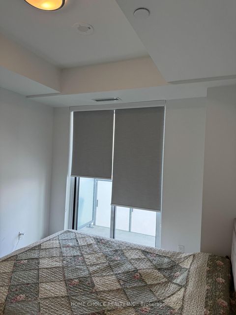 Photo 5 at N2009 - 7 Golden Lion Heights S, Newtonbrook East, Toronto