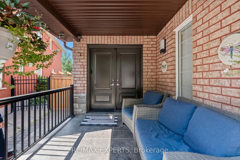 Photo 2 at 43 Water Garden Lane, Sonoma Heights, Vaughan