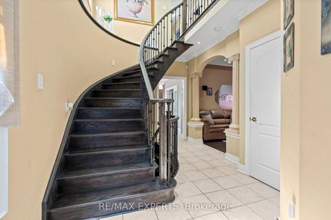 Photo 5 at 43 Water Garden Lane, Sonoma Heights, Vaughan