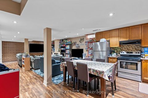 Photo 36 at 43 Water Garden Lane, Sonoma Heights, Vaughan