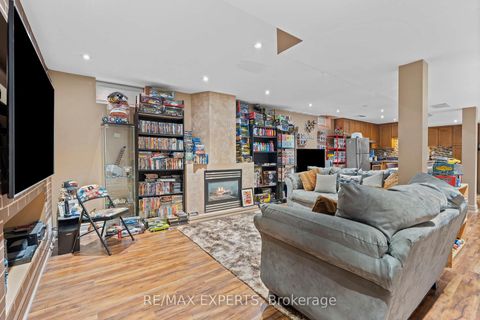 Photo 43 at 43 Water Garden Lane, Sonoma Heights, Vaughan