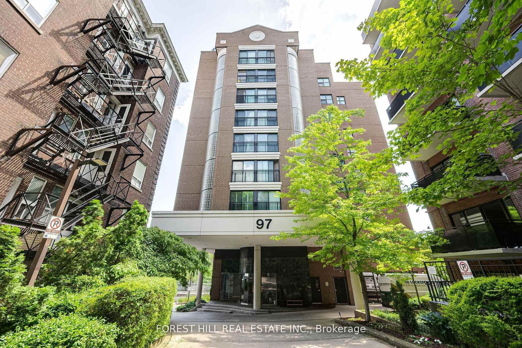 804 - 97 Lawton Boulevard, St. Clair, Toronto 