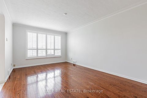 Photo 11 at 97 Tavistock Road, CFB, Toronto