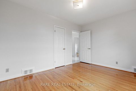 Photo 18 at 97 Tavistock Road, CFB, Toronto