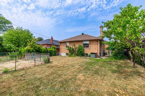 Photo 29 at 97 Tavistock Road, CFB, Toronto