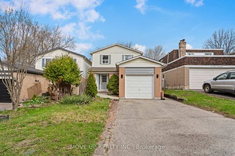 Photo 0 at 785 Pam Crescent, Leslie Valley, Newmarket