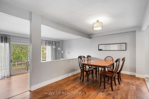 Photo 5 at 785 Pam Crescent, Leslie Valley, Newmarket
