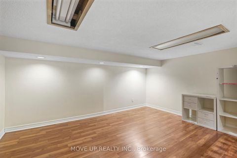 Photo 23 at 785 Pam Crescent, Leslie Valley, Newmarket