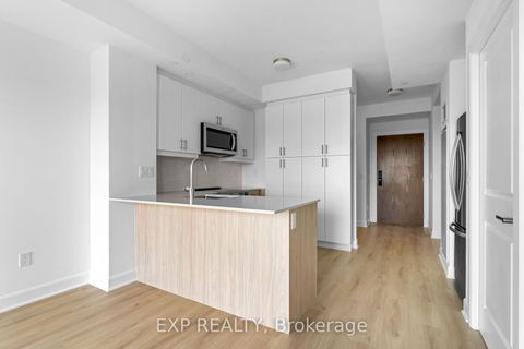 Photo 9 at 612 - 3240 William Coltson Avenue, JM Joshua Meadows, Oakville