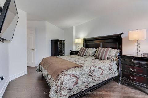 Photo 19 at 301 - 40 Harding Boulevard W, Harding, Richmond Hill