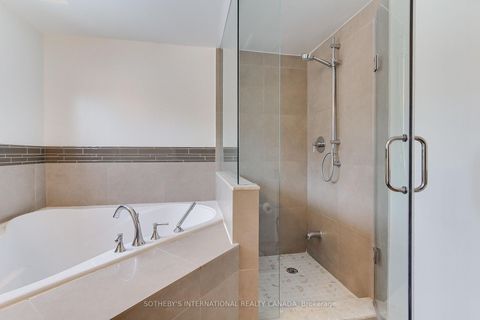 Photo 24 at 301 - 40 Harding Boulevard W, Harding, Richmond Hill