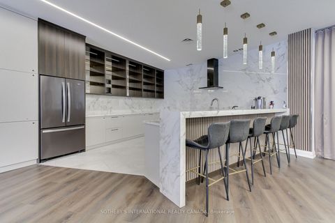 Photo 31 at 301 - 40 Harding Boulevard W, Harding, Richmond Hill