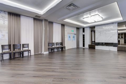 Photo 32 at 301 - 40 Harding Boulevard W, Harding, Richmond Hill