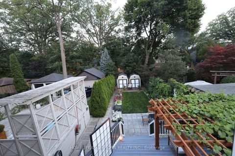 Photo 1 at 291 St Clair Avenue E, Moore Park, Toronto