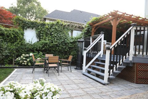 Photo 27 at 291 St Clair Avenue E, Moore Park, Toronto