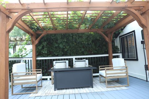 Photo 28 at 291 St Clair Avenue E, Moore Park, Toronto