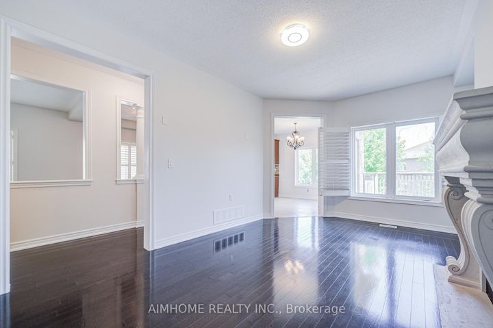 Photo 6 at 415 Peter Rupert Avenue, Patterson, Vaughan