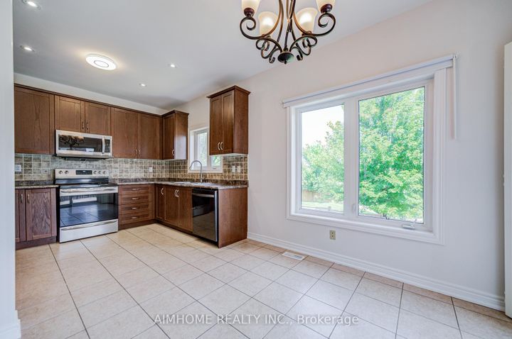 Photo 9 at 415 Peter Rupert Avenue, Patterson, Vaughan