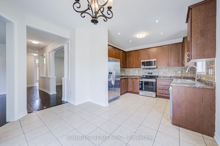 Photo 12 at 415 Peter Rupert Avenue, Patterson, Vaughan