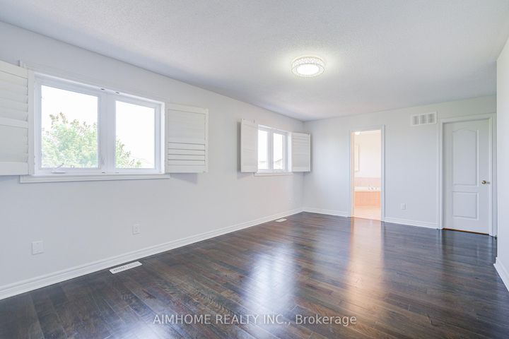 Photo 17 at 415 Peter Rupert Avenue, Patterson, Vaughan